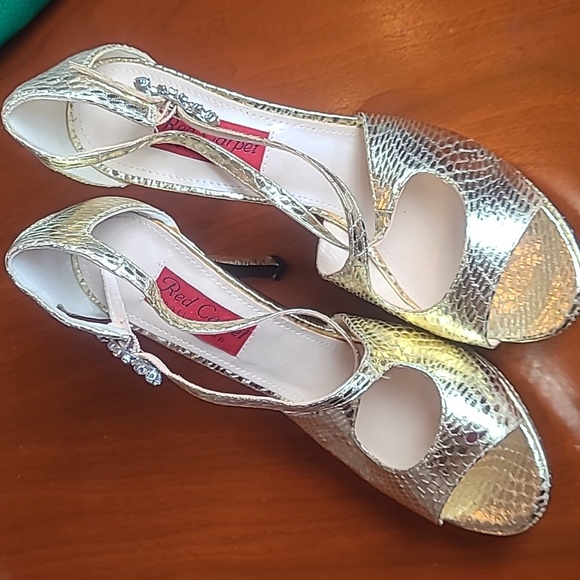 Vintage Metallic Shiny Gold Crystal Peeptoe Platform Red Carpet Heels EUC 7.5 - Picture 7 of 11